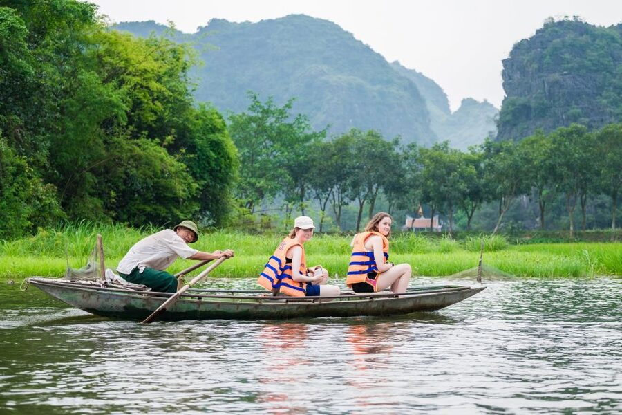 2 day Trang An - Mua cave - Cycling with Bungalow stay - A bungalow night in Tam Coc or Trang An