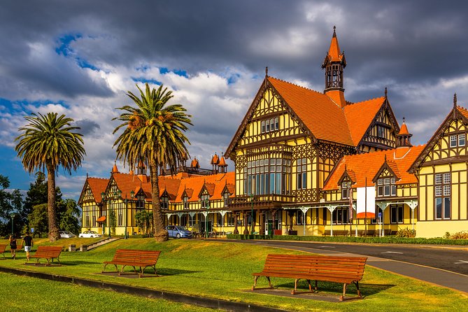 2 Day Waitomo Caves, Hobbiton Movie Set and Rotorua Tour from Auckland - Rotorua overnight: useful rest, limited free time