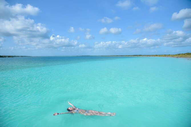 6hrs of Sailing in Bacalar Lagoon: discover Cenotes, Islands and Stromatolites. - How demanding is the day?