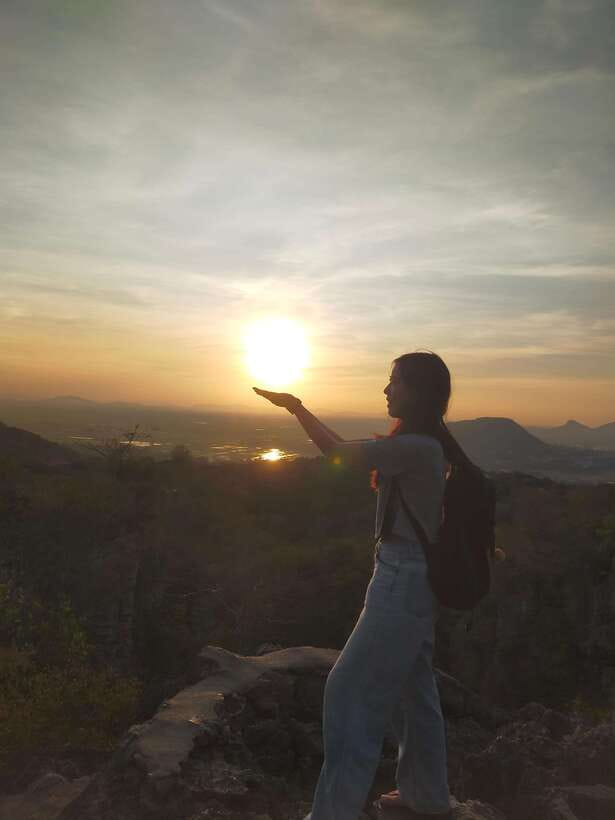 A Day TukTuk Bambootrain, Banan, Killing & Bat Caves, Sunset - Climbing 358 steps to Wat Banan