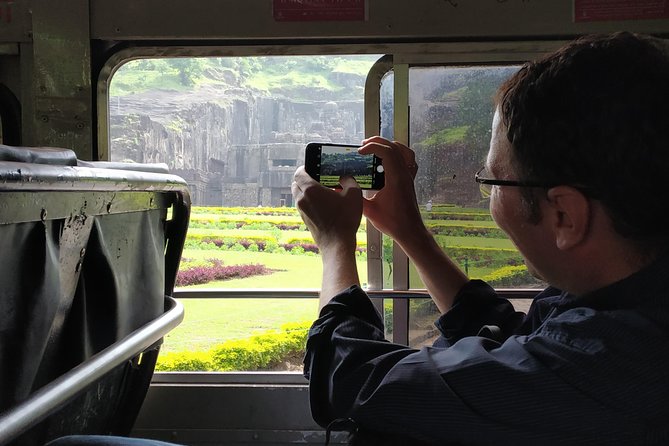 Ajanta Ellora Caves Combo- 2 Day Guided Private Tour - Day two: Ellora’s three cave traditions