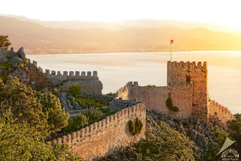 Alanya: Full-Day City Tour with Sunset Views, Beach, & Caves - Forty-five minutes at Cleopatra Beach