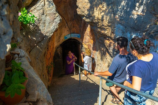 Alanya: Syedra Iotape Lie Cave and Antiochia Cragum Tour - What this Alanya day trip is really about