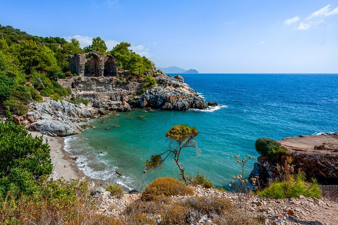 Alanya: Syedra Iotape Lie Cave and Antiochia Cragum Tour - Lunch, drinks, and what the price covers