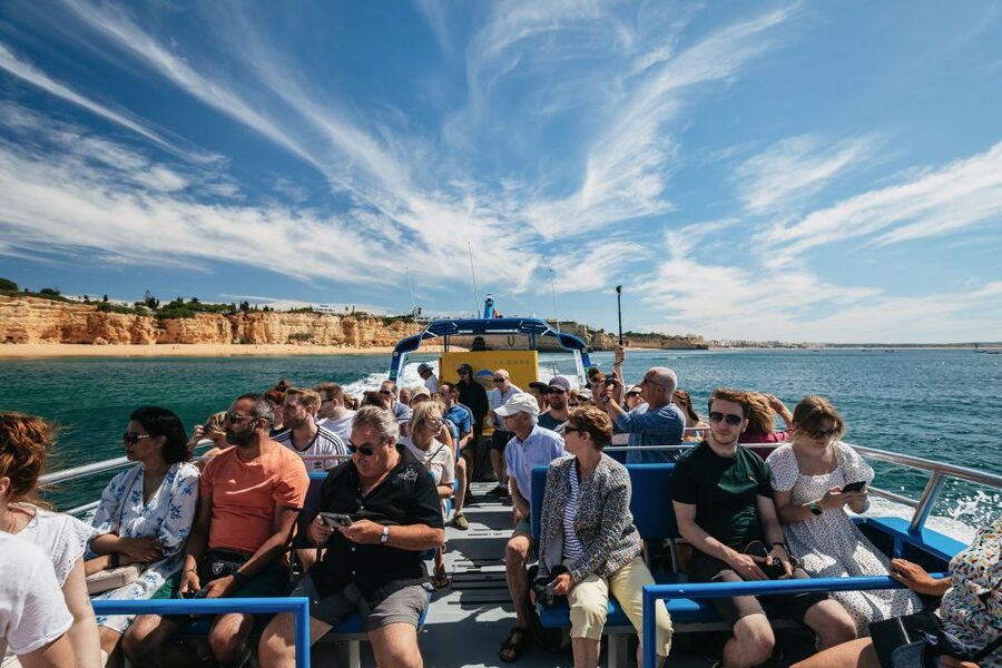 Albufeira: 2.5-Hour Benagil Caves & Dolphin Watching - Practical tips before you book