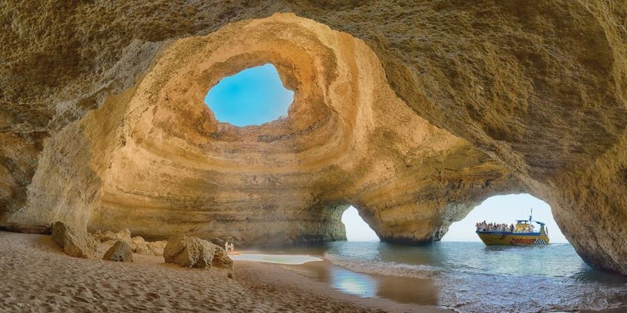 Albufeira: 2.5-Hour Benagil Caves & Dolphin Watching - The dolphin search requires patience