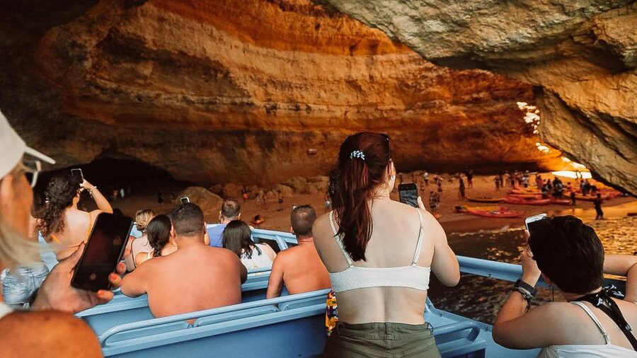 Albufeira: 2.5-Hour Dolphin Watching and Caves Trip - Searching for dolphins offshore