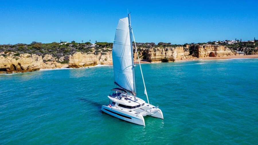 Albufeira: 3-Hour Benagil Caves & Coastline Tour - "Unwind" - What the crew adds to the trip
