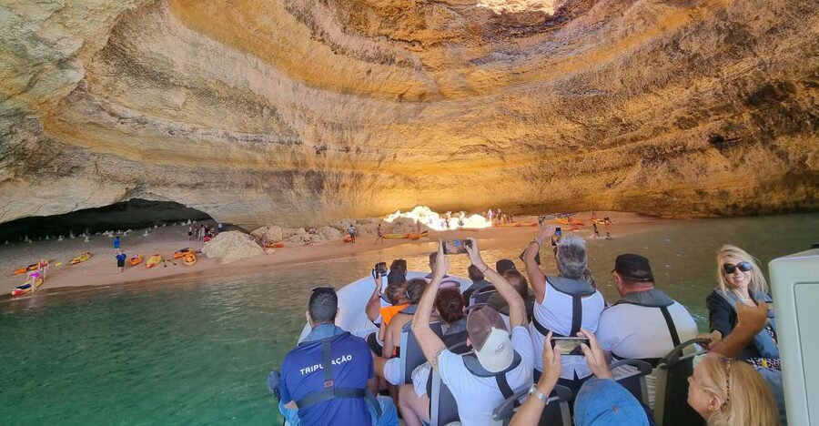 Albufeira: Benagil Cave and Dolphin Sightseeing Boat Cruise - Passing Arrifes, São Rafael, Galé Salgados, and Armação de Pêra