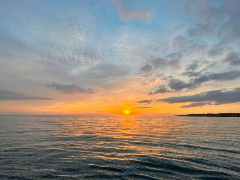 Albufeira: Benagil Cave Sunset Cruise - Reaching the Algar de Benagil