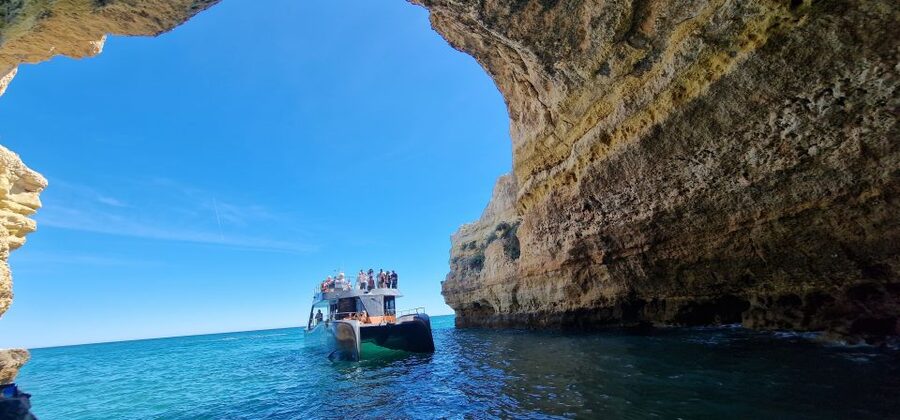Albufeira: Coastline and Benagil Caves Tour by Catamaran - Key points at a glance