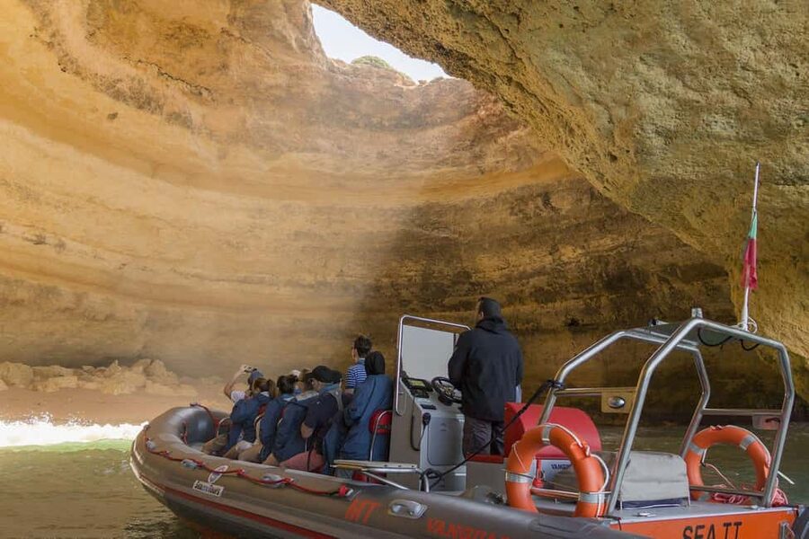 Albufeira: Dolphin Watching and Benagil Cave Boat Cruise - The crew makes a real difference