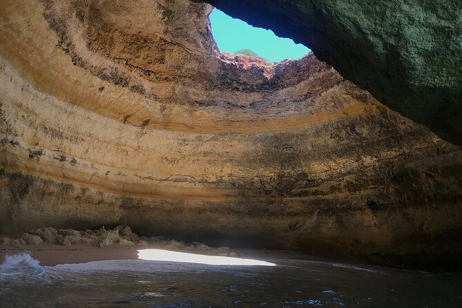 Albufeira: Dolphins and Caves Tour - Practical details that can save your day