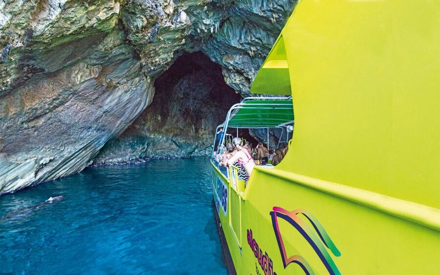 Alcudia: Caves & Coastline Boat Trip w/ Snorkelling - Alcudia Bay looks best from the water