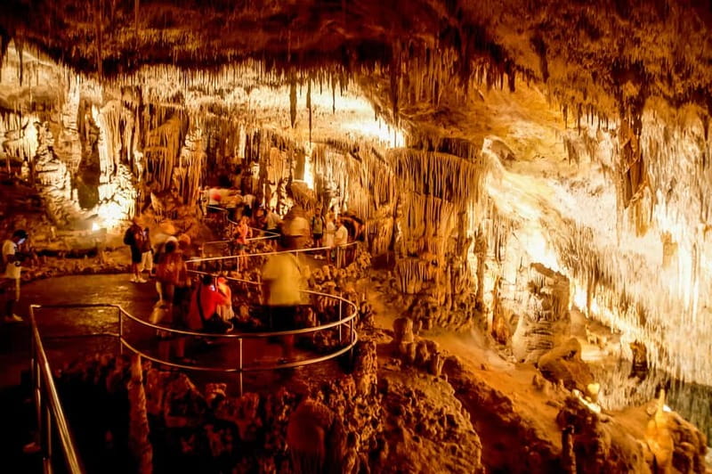 Alcudia: Caves of Drach Tour from the North with Boat Trip - Porto Cristo and the coastal pause