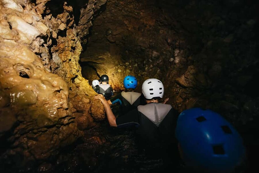Alcudia: Kayak Tour with Snorkel & Sea Cave Swim - Should you book it?