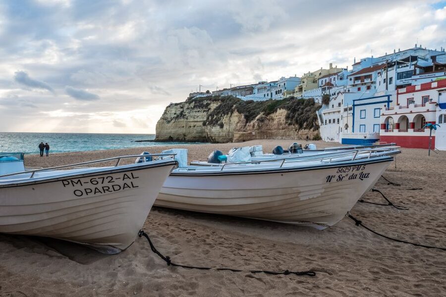 Algarve: Benagil Cave Boat Tour and Algarseco Coastal Walk - Timing, cancellation, and pickup details