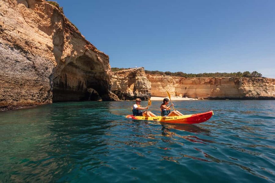 Algarve: Benagil Cave Sunrise Kayak Tour with Shower Use - Why sunrise changes the Benagil experience