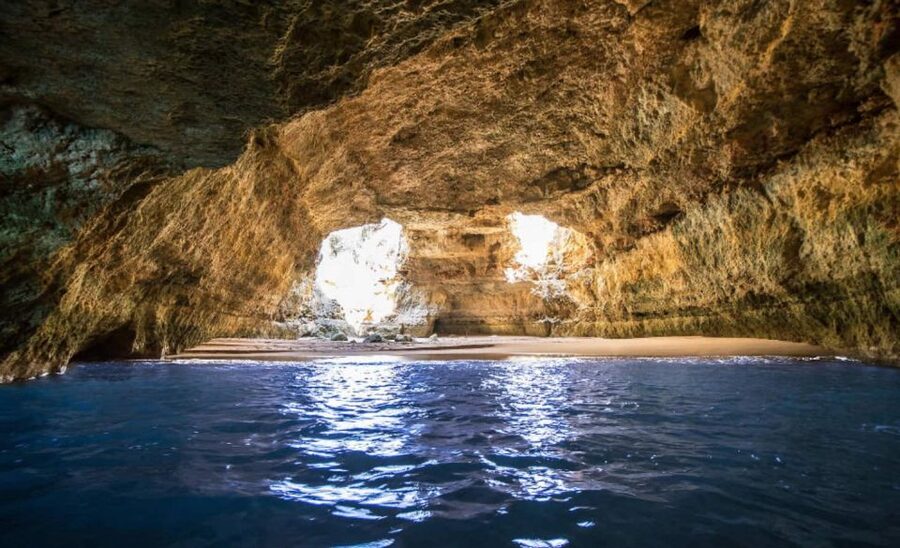 Algarve: Benagil Caves Open Speedboat Tour - Leaving Vilamoura on an open speedboat