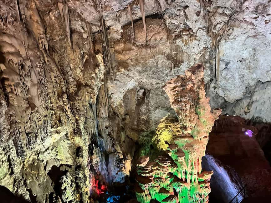 Alicante: Canelobre Caves and Busot Tour - A 45-meter tunnel into a giant underground chamber