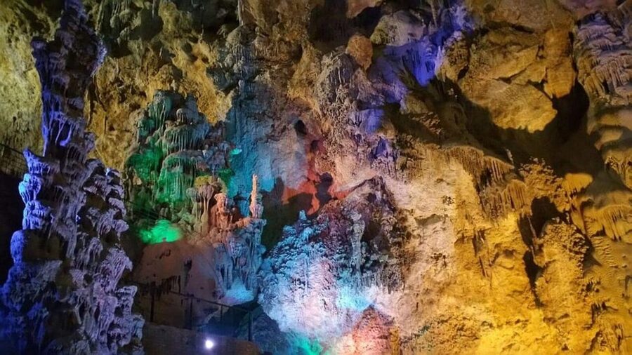 Alicante: Canelobre Caves & Busot Tour including transfer - The 20-Minute Ride From Alicante to the Hills