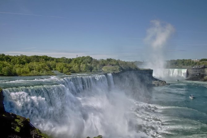 All Inclusive Niagara Falls USA Tour W/Boat Ride,Cave & Much MORE - Seasonal changes and the winter version