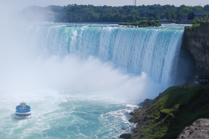 All Inclusive Niagara Falls USA Tour W/Boat Ride,Cave & Much MORE - Cave of the Winds and the Hurricane Deck
