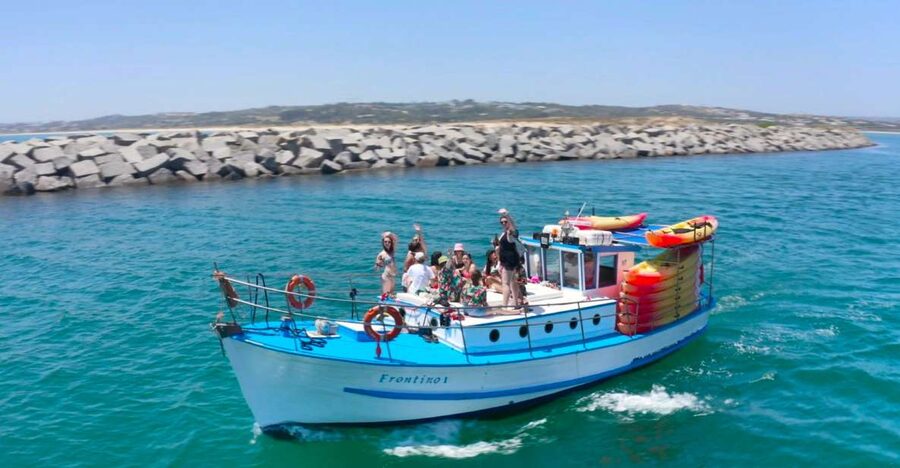 Alvor: Explore Caves Boat and Kayak Tour - Why this Alvor tour feels different