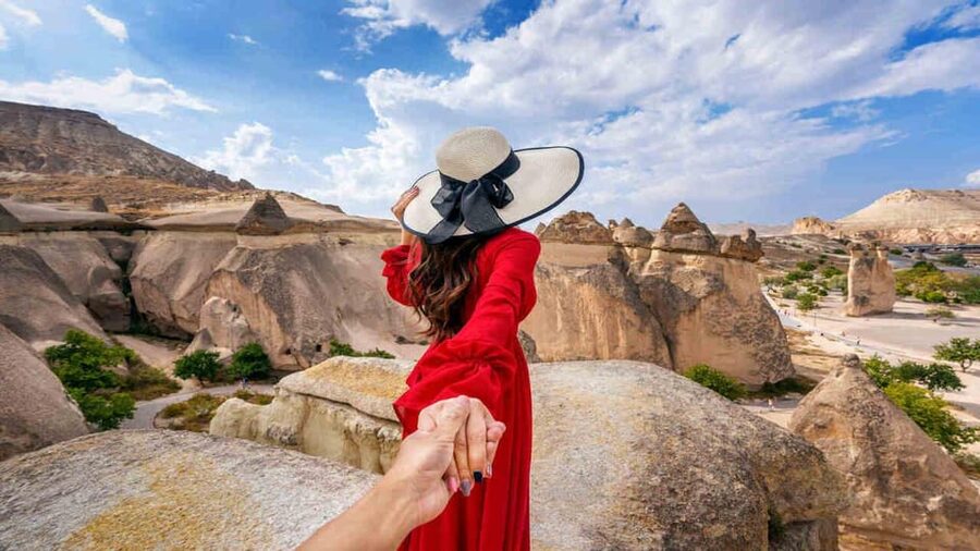 Antalya: 2-Day Guided Cappadocia Tour with Cave Hotel Option - The balloon option and an early morning decision