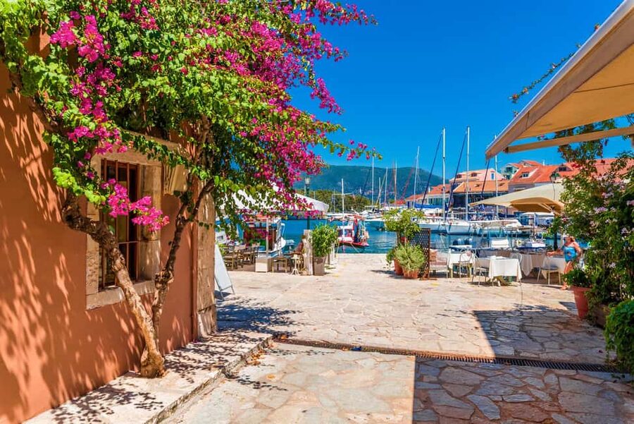 Argostoli: Explore Fiskardo, Myrtos Beach, Melissani Cave - Assos: the best place for a slower break