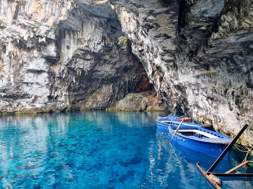 Argostoli: Melissani & Drogarati Cave Tour with Wine Tasting - Melissani Cave by wooden boat
