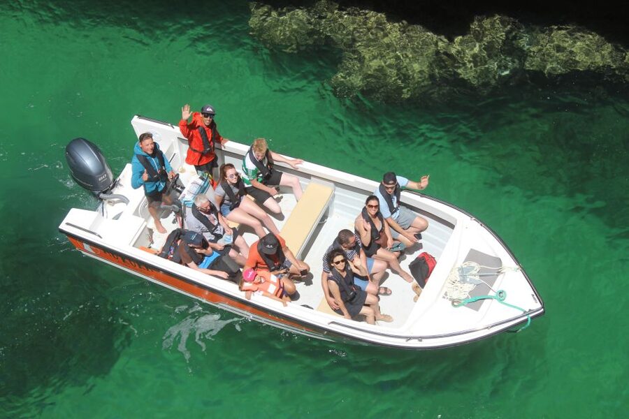 Armação de Pêra: Guided Boat Tour of Benagil's 15 Best Caves - Who should book this boat trip