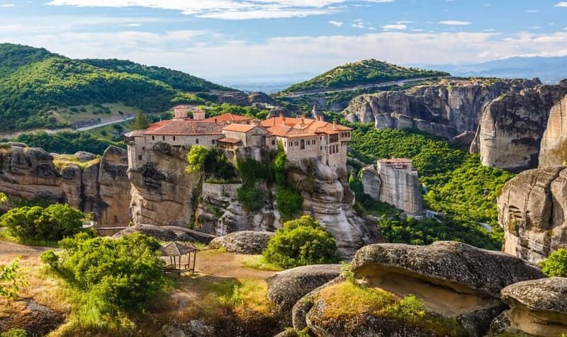 Athens: 2-Day Meteora Monasteries/Caves Tour and Hotel Stay - The long wait before returning to Athens
