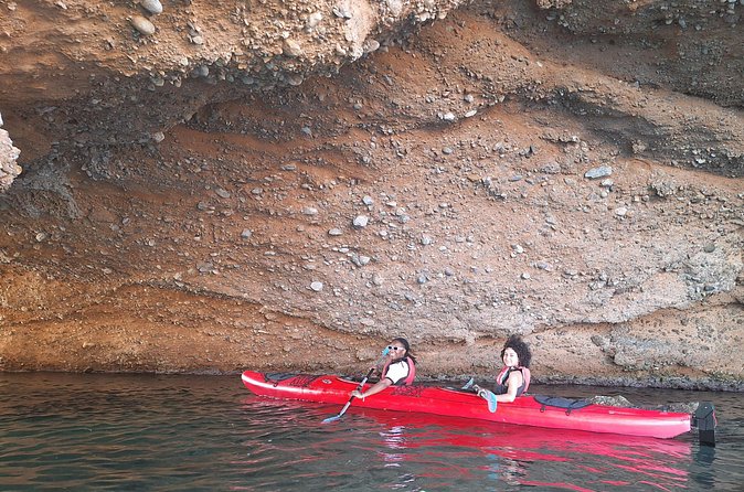 Athens: Kayak and Snorkeling at Caves and Hidden Beaches - Why the small group matters