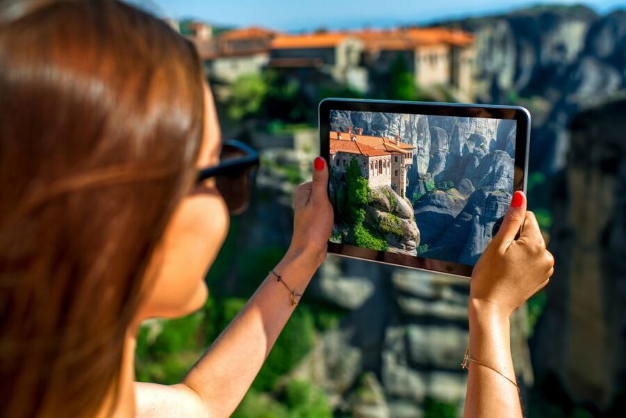 Athens to Meteora: Monasteries & Hidden Caves Bus Tour - Key points to know before booking