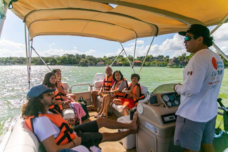 Bacalar: Private Boat Tour - Pirate Canal, Cenotes & Islands - Cenote Negro and the changing colors of the water