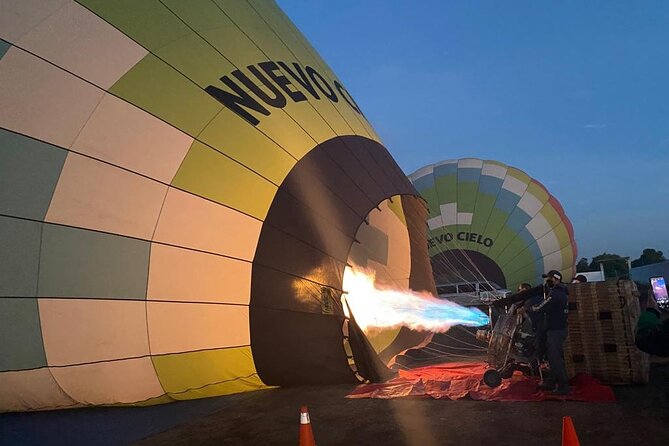 Balloon Flight + Breakfast in a cave + Pick up CDMX + Pyramids - One hour at the Teotihuacan pyramids