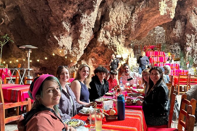 Balloon flight + pick up in CDMX + Breakfast in Cave + Pyramids - Seeing the Pyramids with limited time