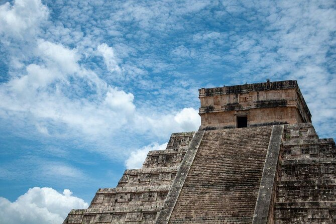 Balloon flight with breakfast in Cave and Pyramids tour from CDMX - The balloon flight is the reason to book