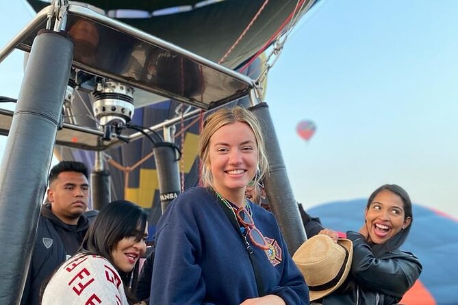 Balloon flight with breakfast in Cave and Pyramids tour from CDMX - Your route depends on the wind