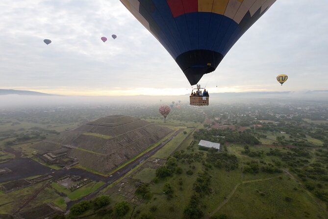 Balloon flight with breakfast in Cave and Pyramids tour from CDMX - Mezcal, tequila, pulque, and obsidian add friction