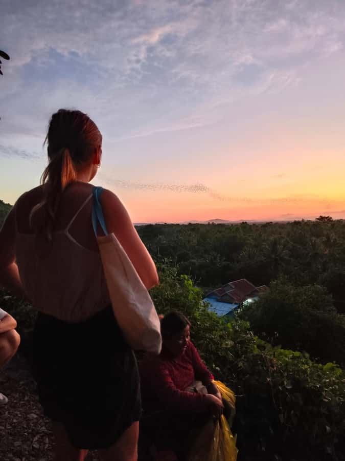 Battambang family tuktuk tour BambooTrain/Wat Banan/Bat cave - Wa Kor Village and traditional Khmer homes