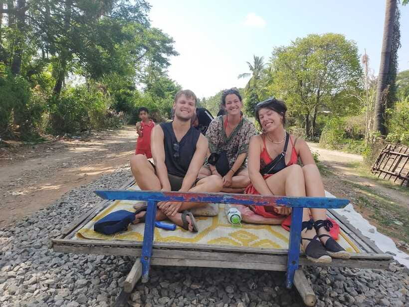 Battambang: Tuk-Tuk, Bamboo Train, Killing/Bat Caves, Sunset - Phnom Sampov and the difficult story of the Killing Cave
