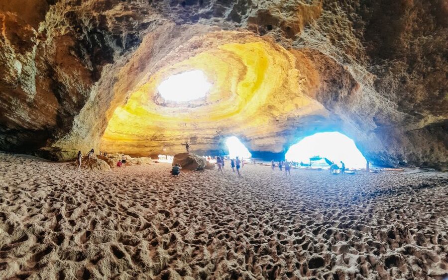 Benagil: Benagil Caves and Secret Spots Guided Kayaking Tour - What to wear and what to leave behind
