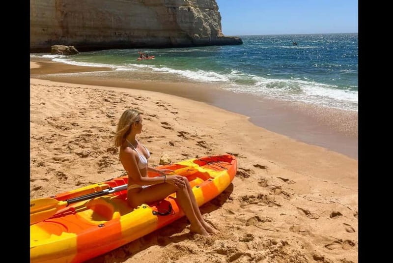 Benagil: Guided Kayak Tour inside caves and Praia da Marinha - What the two-hour schedule feels like