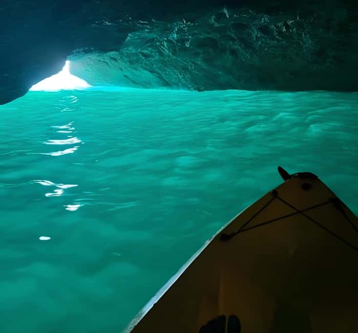 Benagil: Kayak Tour to Benagil Caves – Small Group - Smaller caves and tucked-away corners