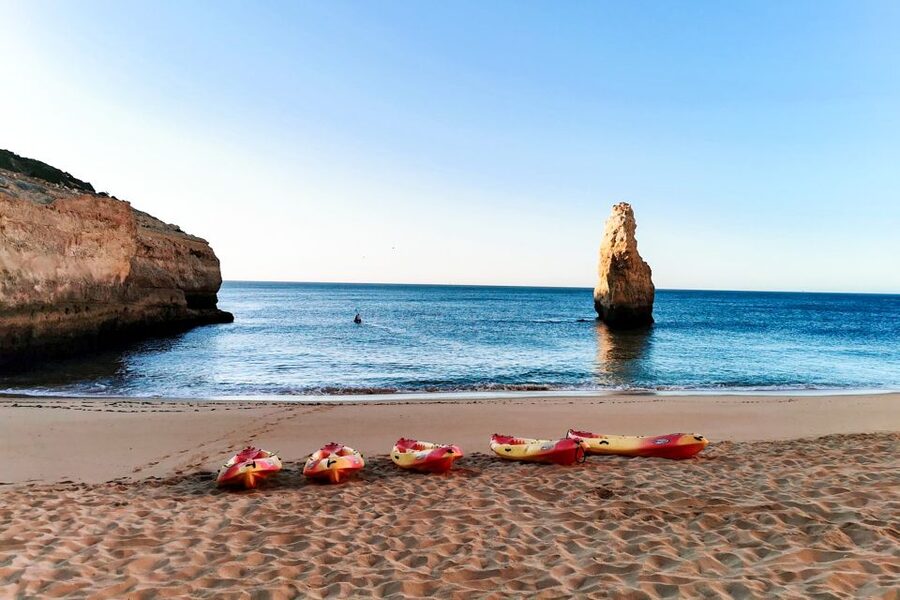 Benagil: Kayaking Tour to the Benagil Cave (Free Shower) - Key points to know before you paddle