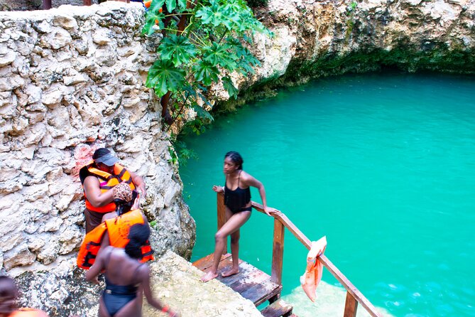 Best Combo from Cancun - Zipline Cenote ATV (Shared) and Lunch From Cancun - Lunch, water, and the real value of the package