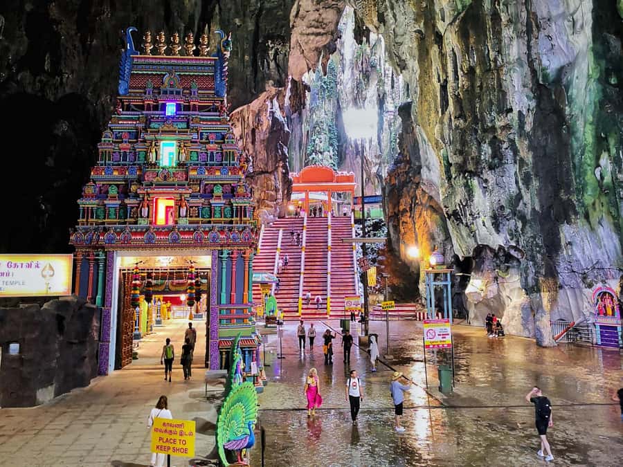 Best of Kuala Lumpur Tour with KL Tower & Batu Caves - A short stop at Central Market