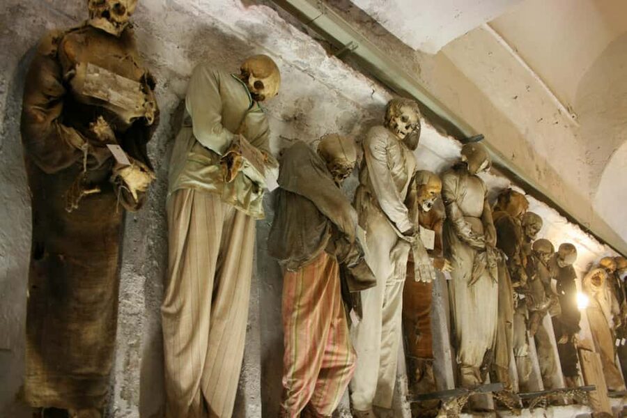 Beyond the veil: Catacombs and Cemeteries of Palermo - Who should book this experience?